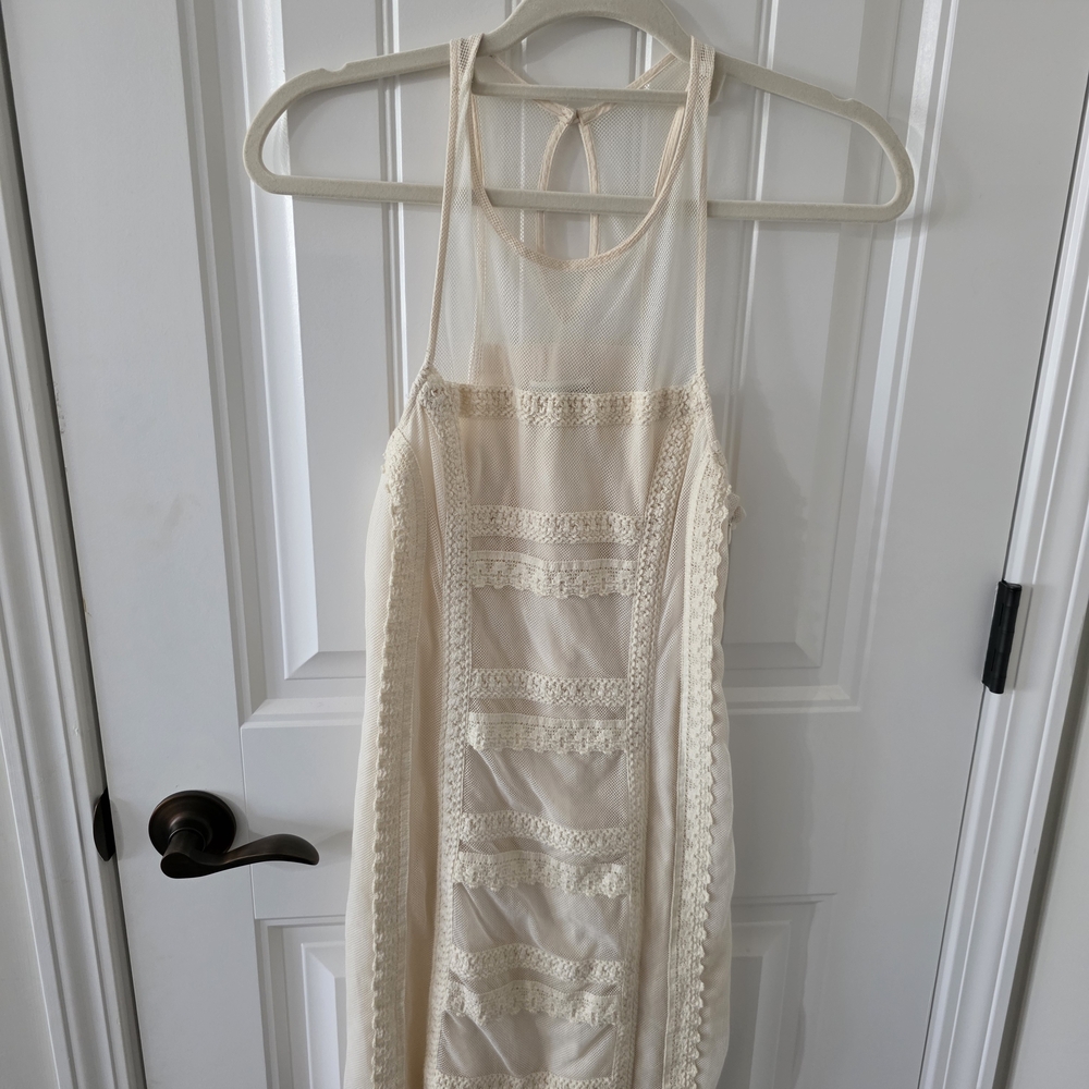 Abercrombie & Fitch Beige Lace Top